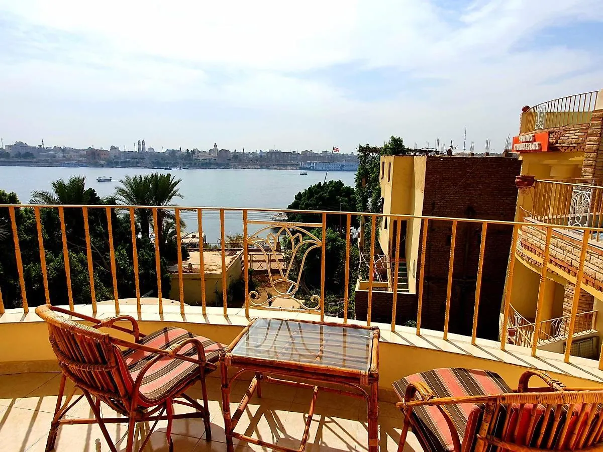 Spring Hotel Luxor