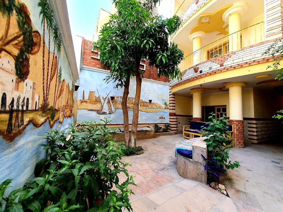 Spring Hotel Luxor