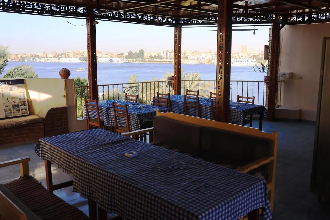 Spring Hotel Luxor