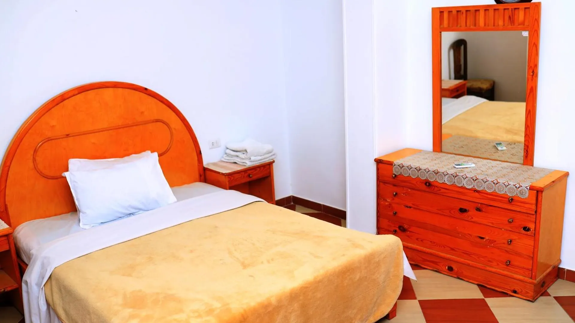 Spring Hotel Luxor